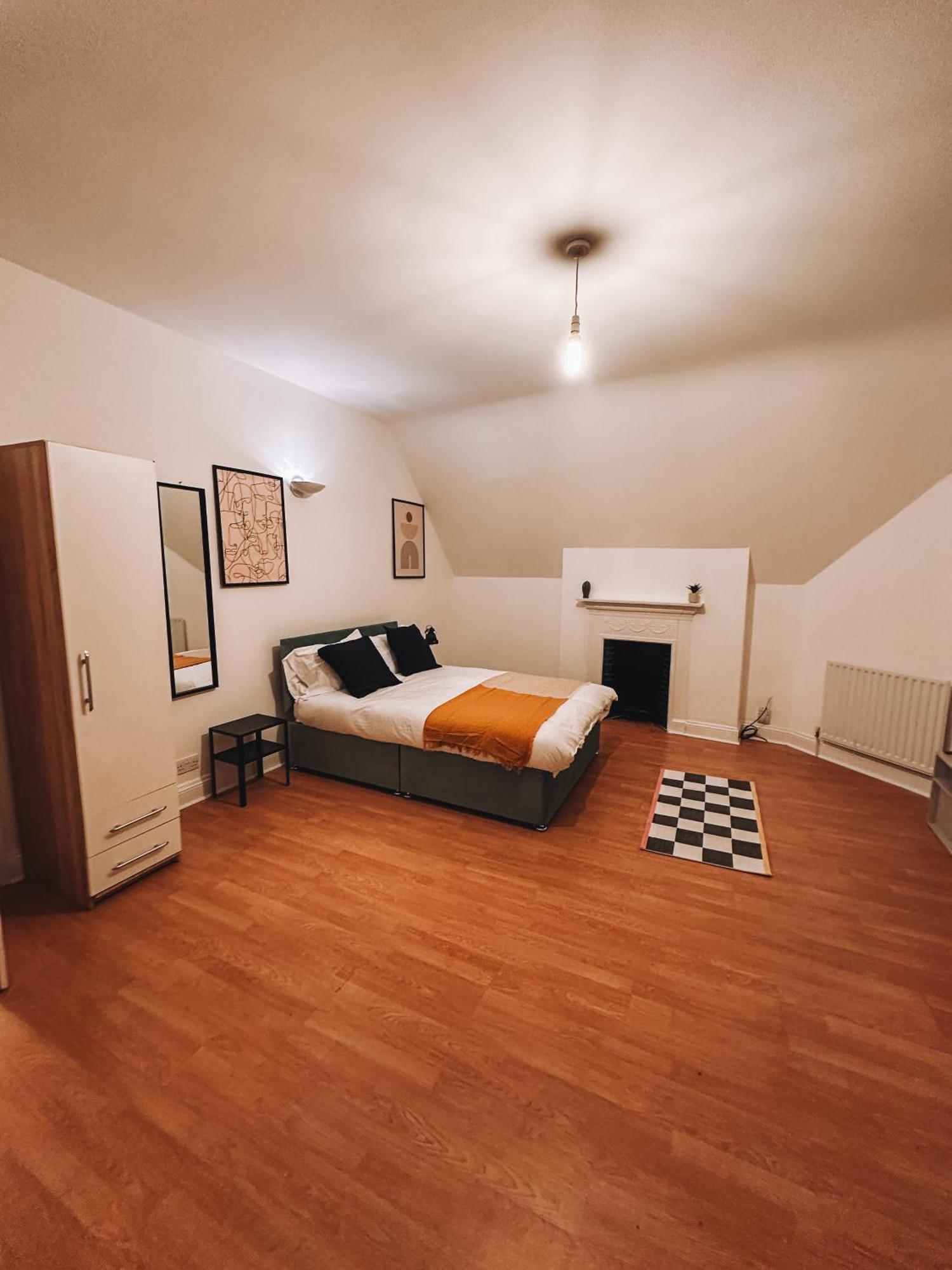 Spacious 3 Rooms In Tooting Londra Exterior foto