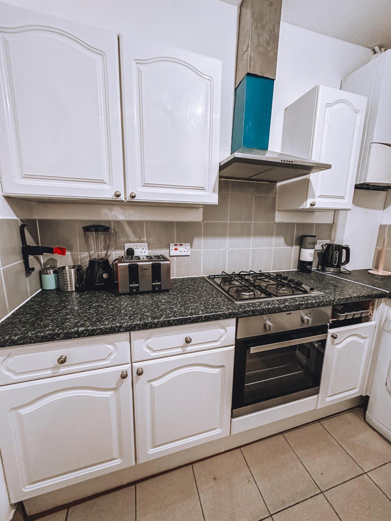 Spacious 3 Rooms In Tooting Londra Exterior foto
